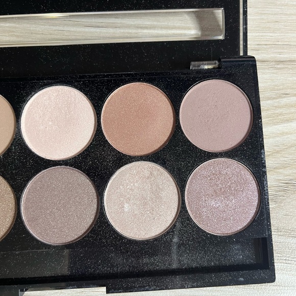 W7 10 out of 10 Eyeshadow Palette - Picture 5 of 5